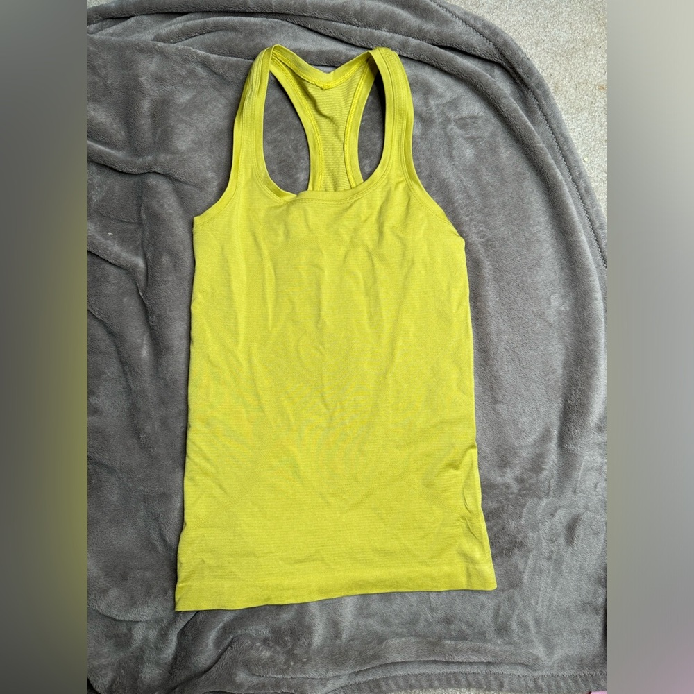 127. Lululemon Swiftly Tech Tank, Sz 2